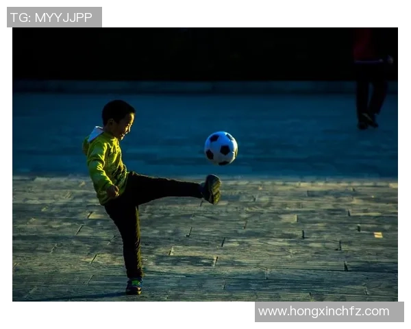 足球胡流水的魅力与技巧探讨以及如何提升个人水平的实用建议 足球胡流水的魅力与技巧探讨以及如何提升个人水平的实用建议